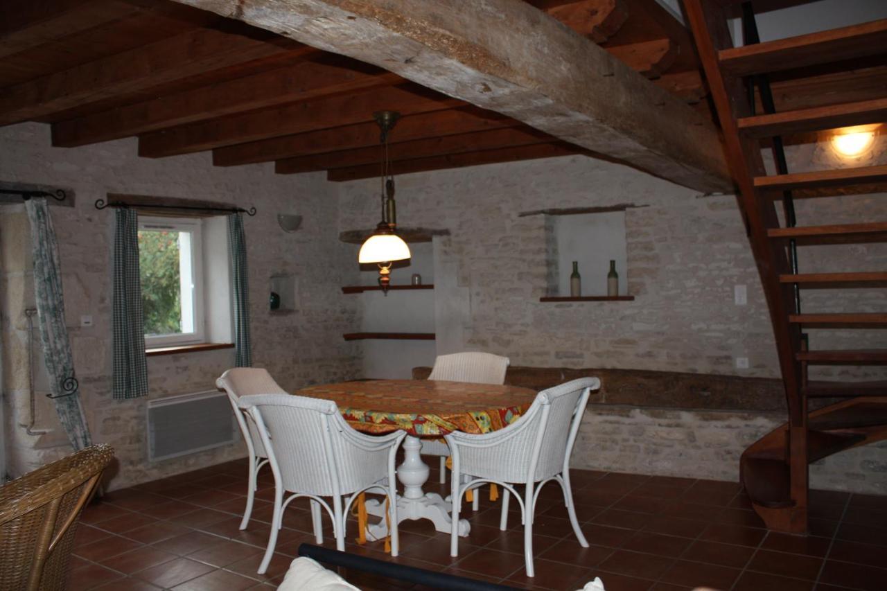 Domaine De La Laigne - Spa Asnières-la-Giraud 외부 사진