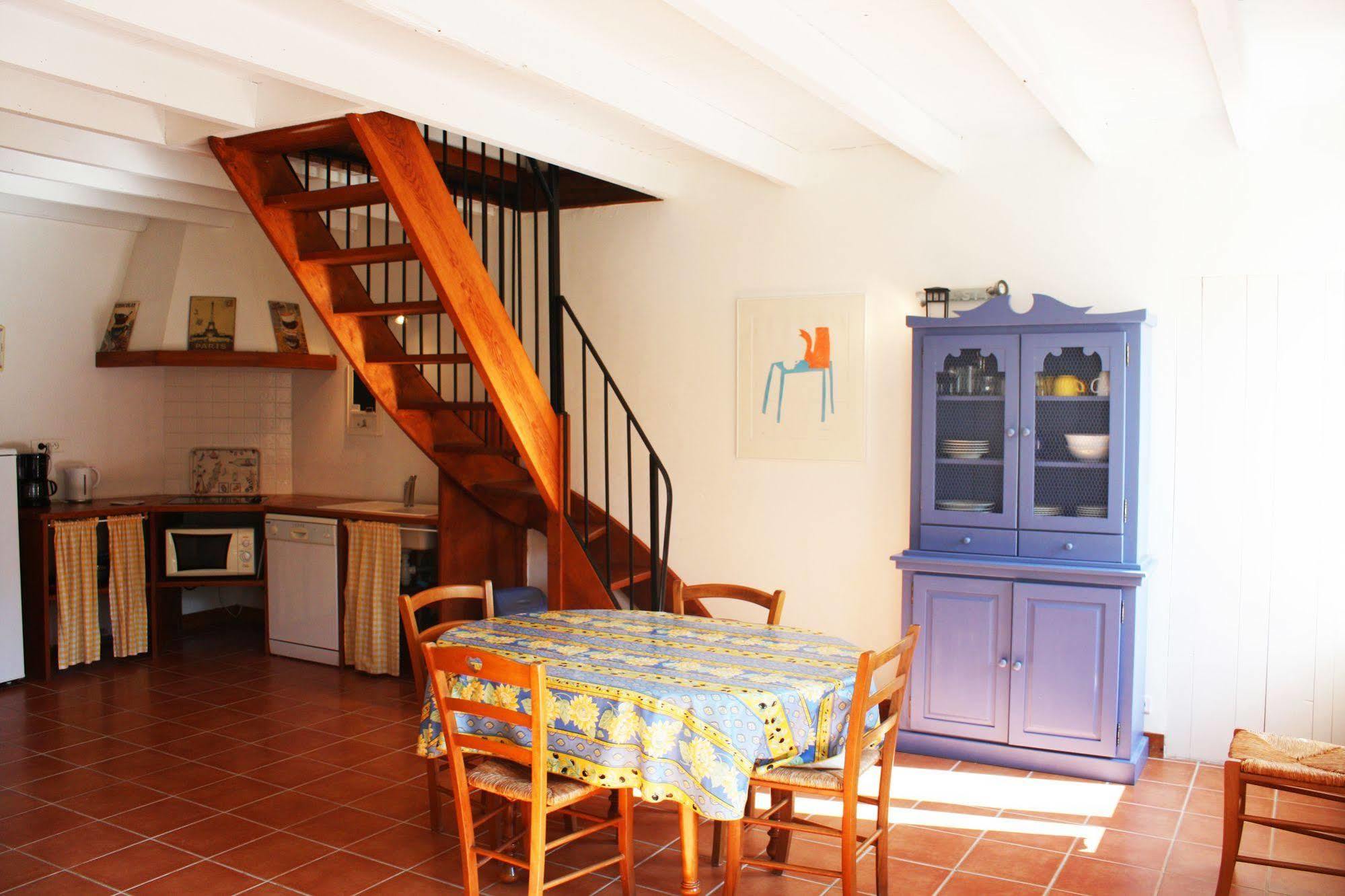 Domaine De La Laigne - Spa Asnières-la-Giraud 외부 사진